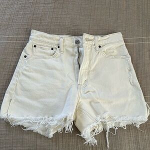 A&F Mom Highrise shorts 26/2